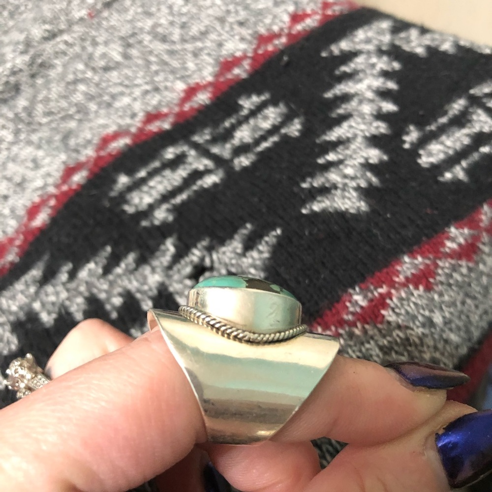 Turquoise saddle ring - Picture 3 of 3